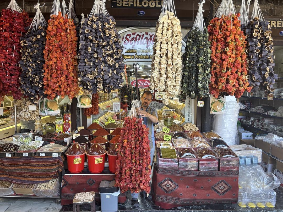 Lezzet ve renk şöleni başladı! Gaziantep te yeni mahsul kurutmalıklar tezgahlarda: "Fiyatlar geçen yıl ile aynı" 6