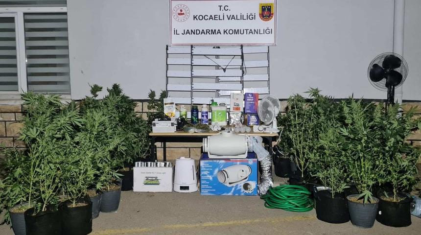 Evini uyuşturucu serasına çevirdi! 2 kişi tutuklandı