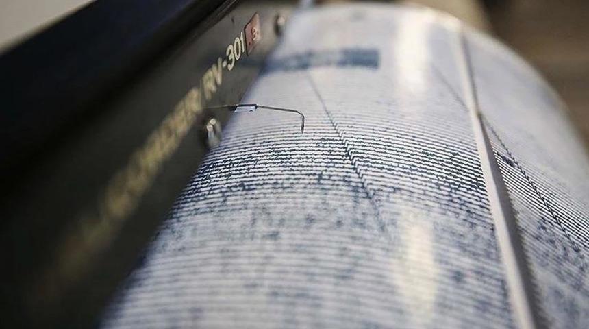 Balıkesir Sındırgı'da art arda iki deprem: On dakika arayla 4 ve 3.6 şiddetiyle sallandı