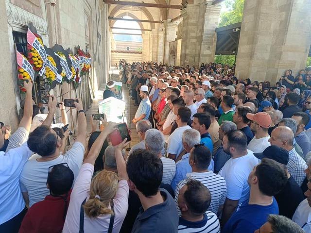 Çanakkale'deki kazada hayatını kaybeden iki gence son veda