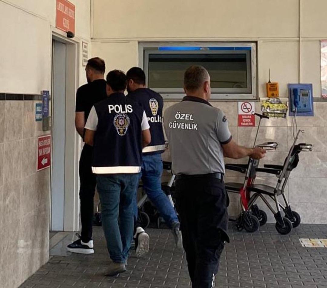 Yer: Bolu! Tanınmış iş insanı ile şoförü tutuklandı: Gazetecilere küfürler savurdu! 1