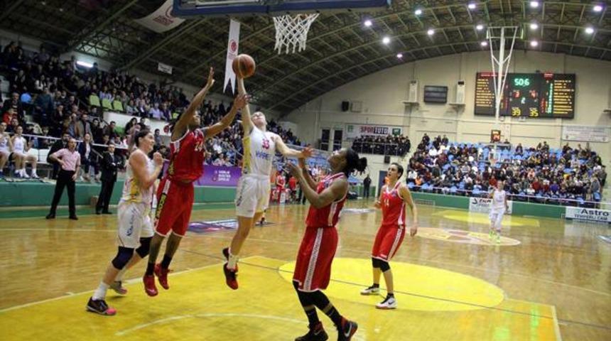 Edirne Belediyesi Edirnespor 67 - 76 BOTAŞ