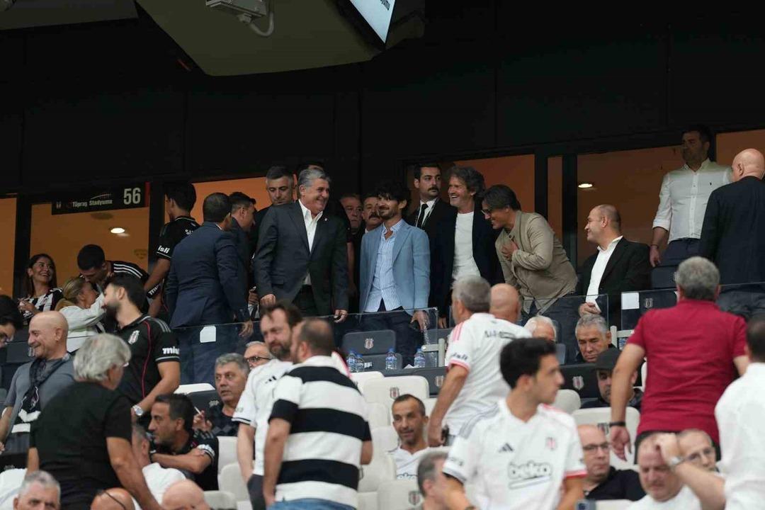 Beşiktaş, UEFA Konferans Ligi nde play-off turuna yükseldi! 4