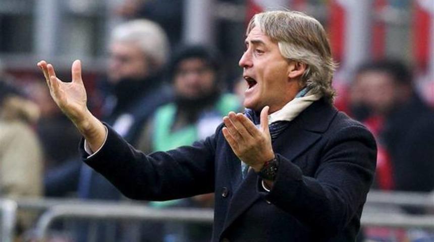 İnter derbide yıkıldı, Mancini rezil oldu