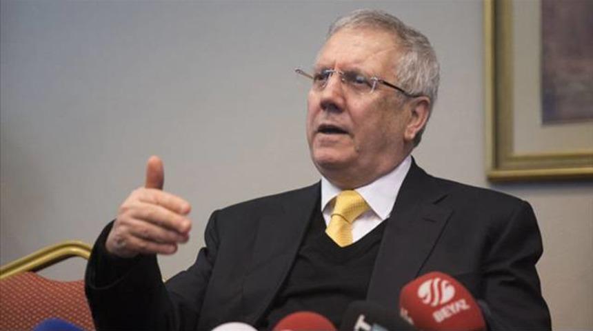  'Van Persie bile yedek golc&uuml;y&uuml; ne yapacağız'