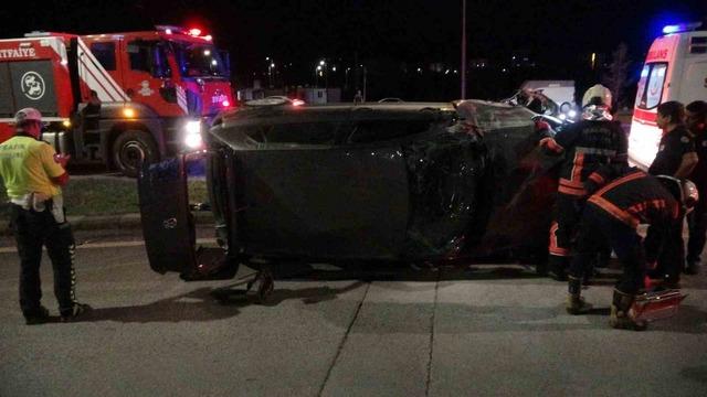 Malatya’da kontrolden çıkan araç yan yattı: 1 yaralı 4