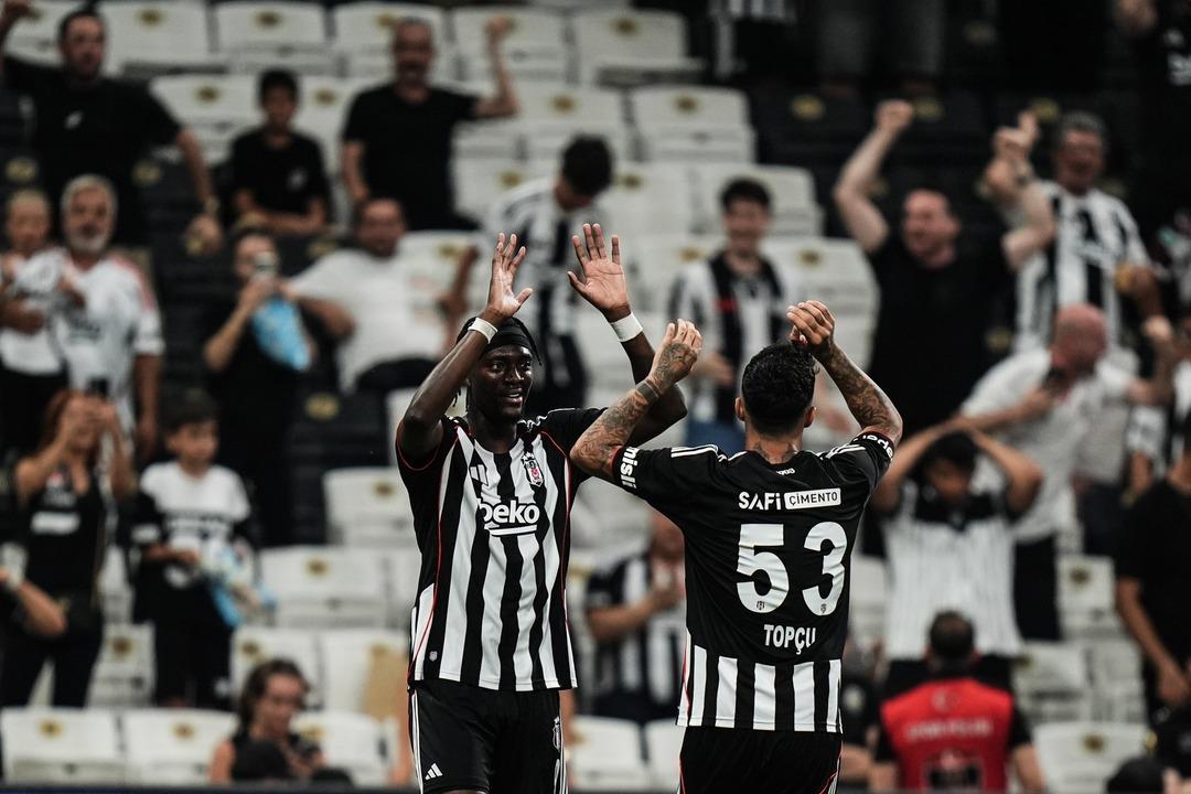 Beşiktaş Konferans Ligi nde kazandı ama oynanılan oyun tepkiler dinmedi! Nihat Kahveci ağır eleştirdi... 2