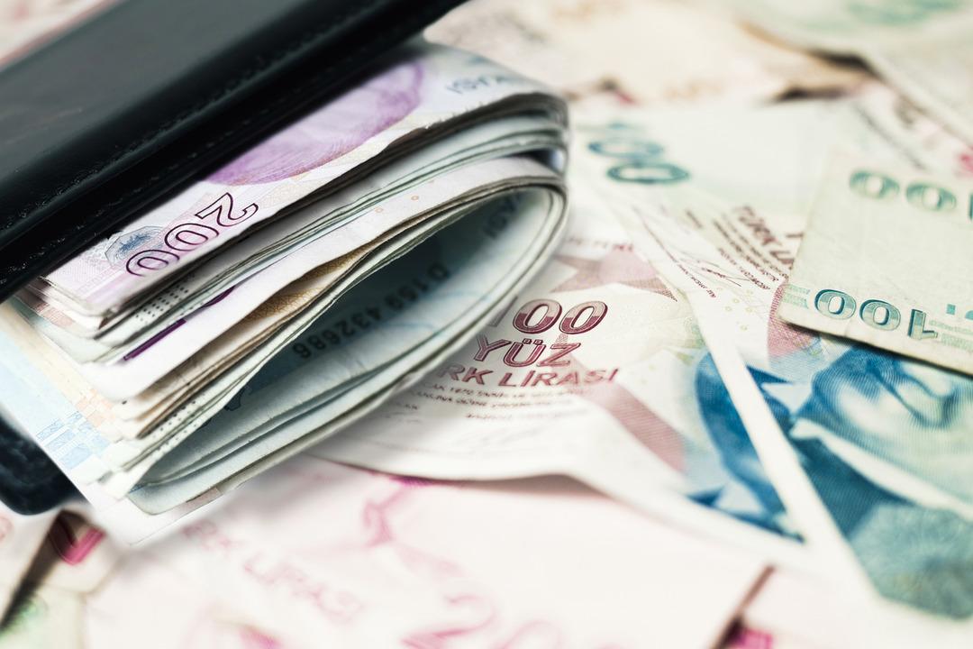 İşyerinde kaybettiği cüzdanını 11 yıl sonra buldu! Aklına gelmeyeceği yerden çıktı! 1