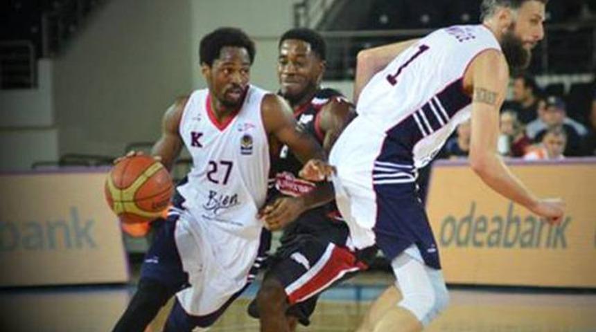 Muratbey Uşak Sportif  74 - 67 R&ouml;nesans TED Ankara Kolejliler
