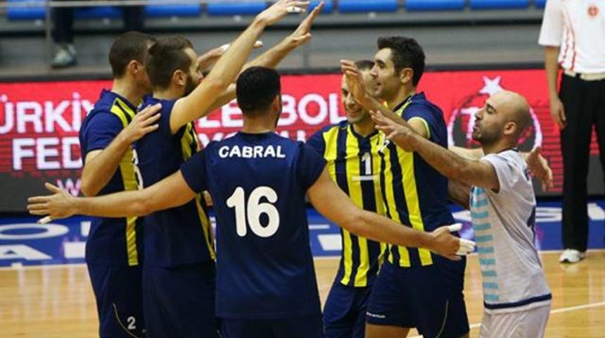 Fenerbah&ccedil;e ilk seti verdi ama...