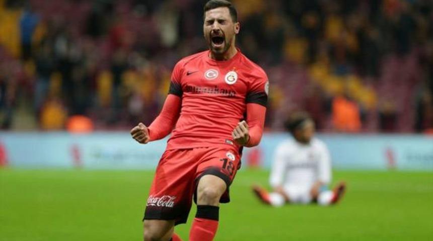 Sinan G&uuml;m&uuml;ş'ten L&ouml;w'e ret