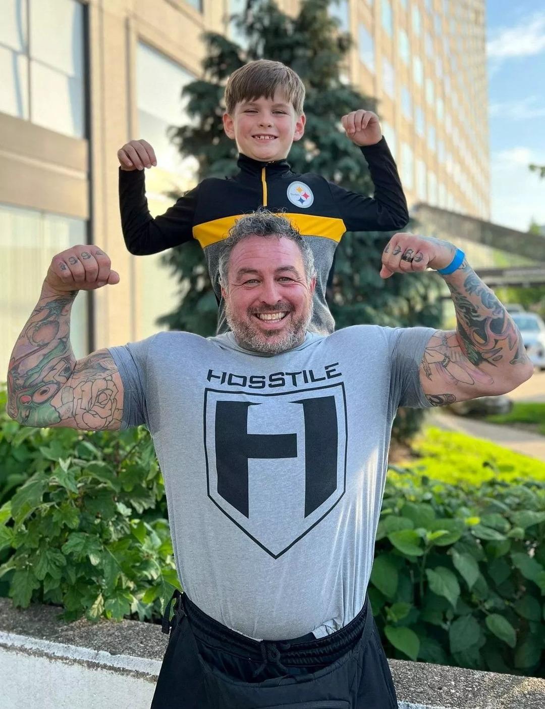 Ölen kocasının dövmesini saklamak için derisini kesip çerçeveledi! Duyanlar inanamadı! Nedeni ise... 3