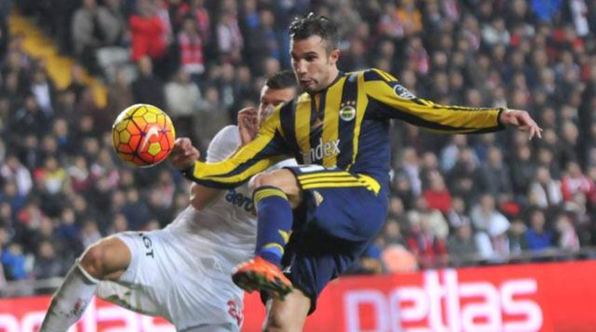 Van Persie'ye &ccedil;ılgın rakam