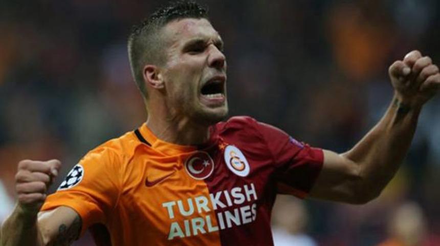 Podolski'ye reddetmesi zor teklif