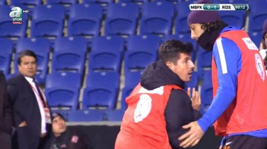 Emre Bel&ouml;zoğlu taraftarla tartıştı