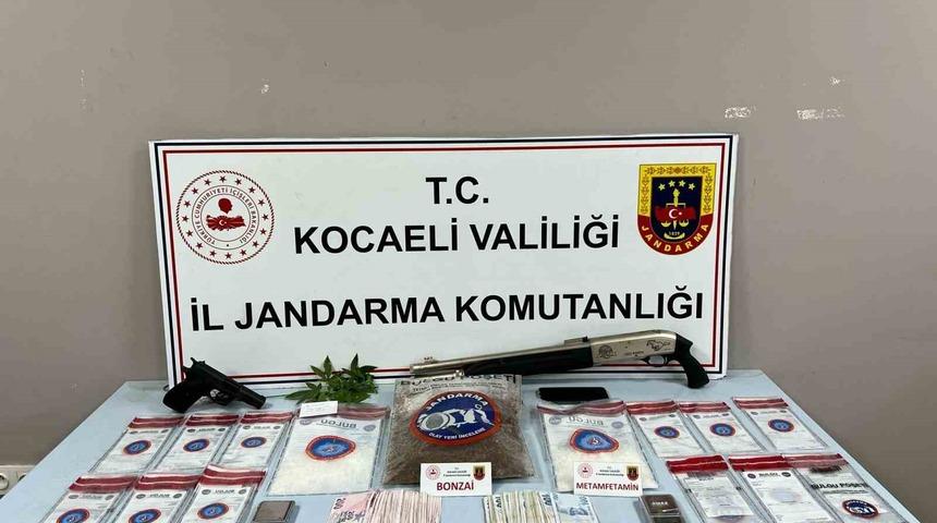 Uyuşturucunun şifresini jandarma çözdü