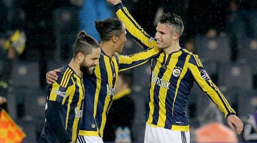 Van Persie'den Aziz Yıldırım'a &Ccedil;in cevabı