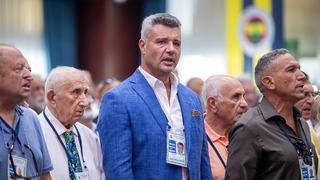Fenerbahçe'de Başkan Adayı Sadettin Saran seçim öncesi sahneye çıktı! Saran Fenerbahçe'deki sorunun parayı yanlış kullanma olduğunu belirtti...
