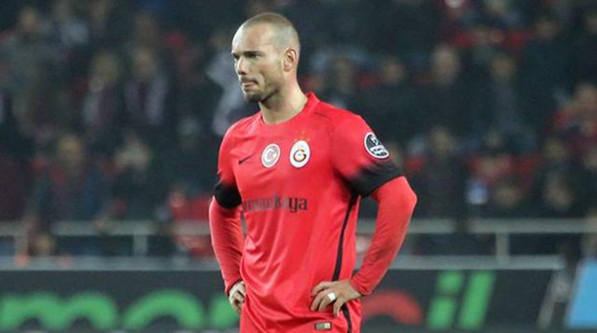 Wesley Sneijder gemileri yaktı