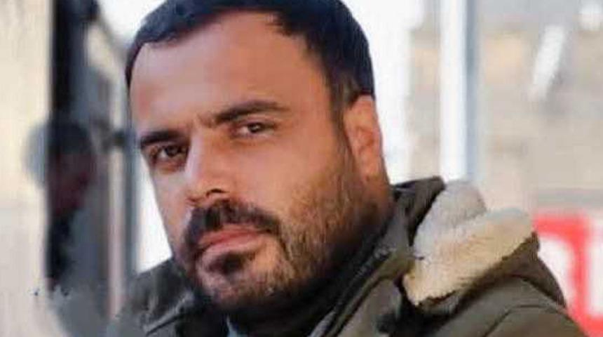 Aracından inip yolun karşısına geçerken otomobilin çarptığı sürücü öldü