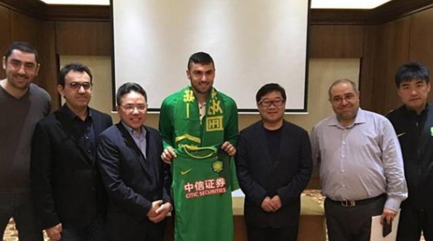 Burak Yılmaz'dan büyük fedakarlık