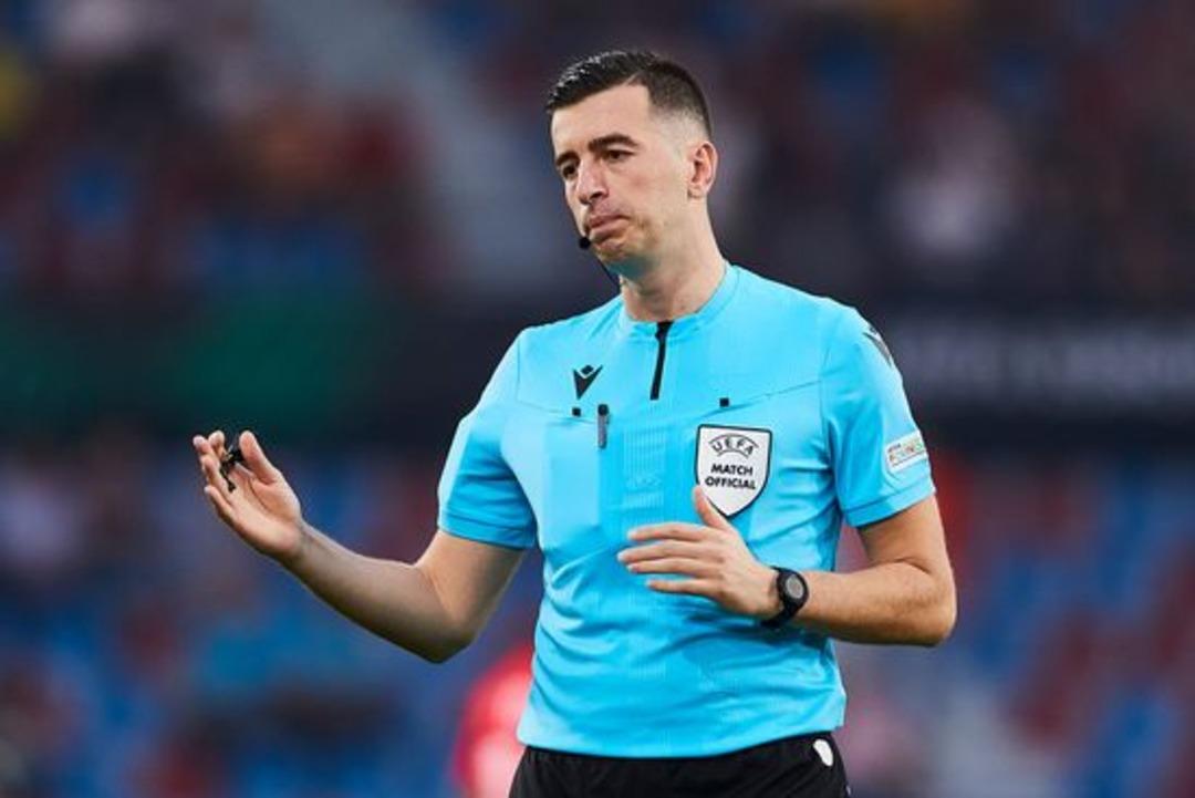 UEFA, Başakşehir in Universitatea Craiova maçlarını yönetecek hakemleri açıkladı! 1