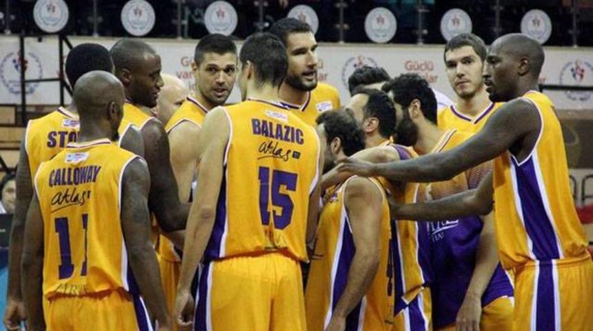 Varese 82 - 81 Royal Halı Gaziantep