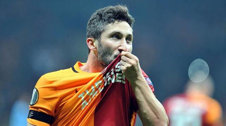 Sabri Sarıoğlu turnayı g&ouml;z&uuml;nden vurdu