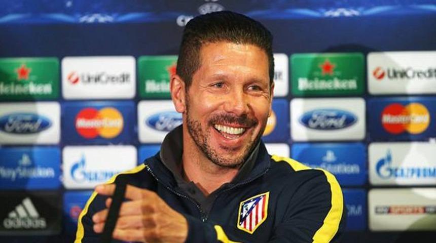 Simeone, Chelsea'yle anlaştı