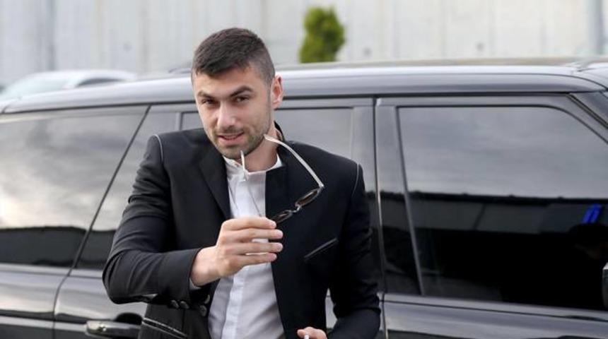 Burak Yılmaz &Ccedil;in'e aş&ccedil;ı g&ouml;t&uuml;recek!
