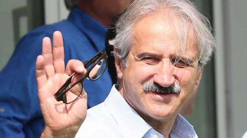 Ve Aziz Yıldırım, Terraneo'yu g&ouml;nderiyor