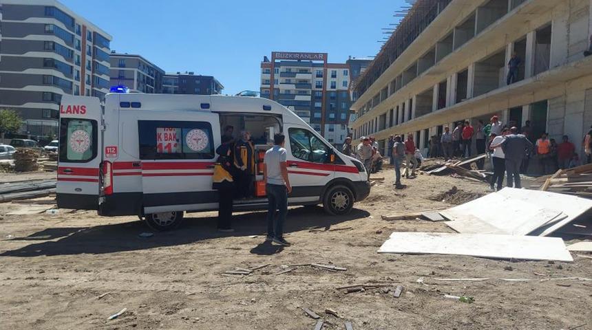 Erzurum'da inşaattan düşen işçi hayatını kaybetti
