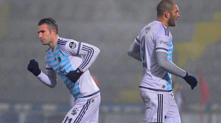 Pereira Fernandao'yu, istatistikler Van Persie'yi gösteriyor