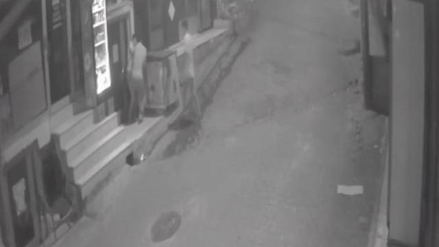 Batman'da dondurma çalan 3 kişi yakalandı! Dolap 100 bin lira, çalınan dondurma 100 lira