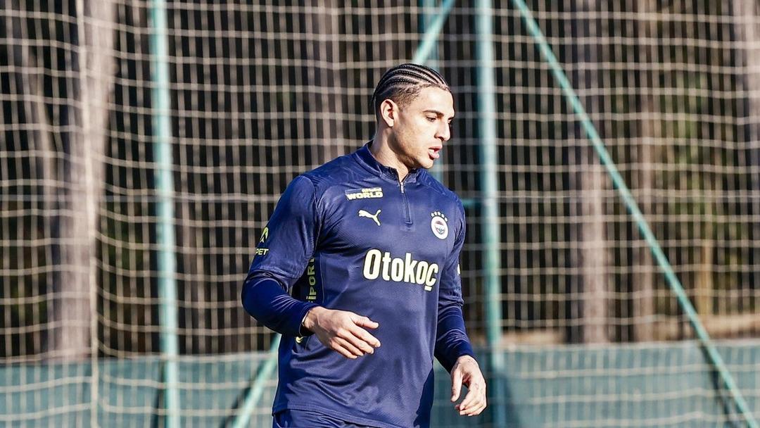 Fenerbahçe de istenmeyen adam ilan edilen Diego Carlos için sürpriz talip! Fransız ekibi Lille oyuncu için ileri seviye görüşüyor... 1