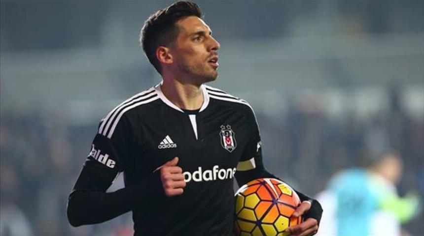 Jose Sosa'ya 250 bin euro zam