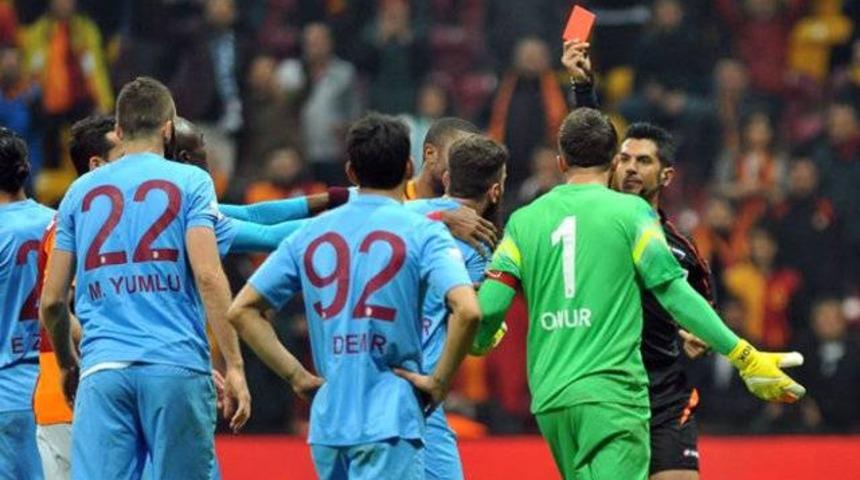 Trabzonspor'dan g&ouml;r&uuml;lmemiş protesto!