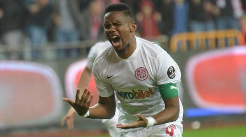 Samuel Eto'o'nun Fenerbah&ccedil;e ile anlaştığı ortaya &ccedil;ıktı