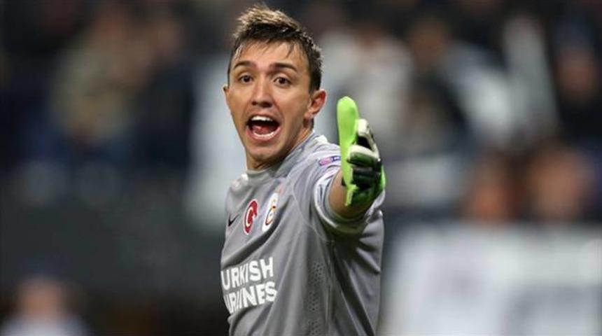 Galatasaray'a Muslera şoku