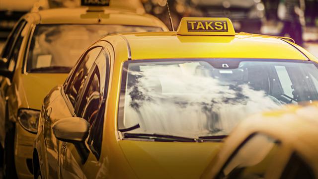 İstanbullular dikkat! Yolda görürseniz şaşırmayın... Taksilerde yeni dönem: O şart kaldırıldı