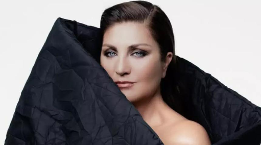 Sibel Can ve Emir Sarıgül İstanbul'da romantik yemekte görüntülendi...