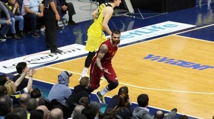 G&ouml;ksenin K&ouml;ksal'dan derbide olay yaratan hareket