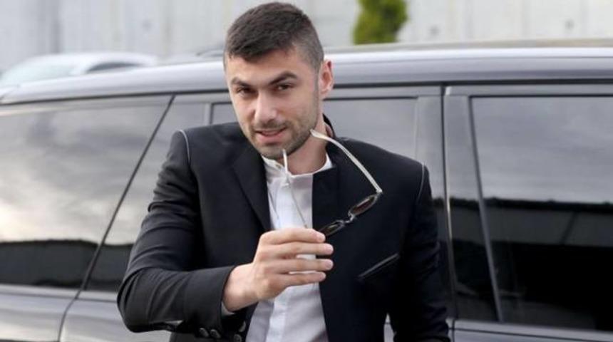 Burak Yılmaz T&uuml;rkiye'den onu da g&ouml;t&uuml;r&uuml;yor!