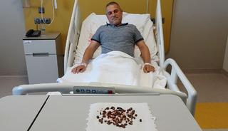 Böbreğinden 100'e yakın taş çıktı!