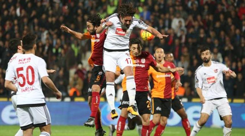 Antep taraftarından Galatasaraylıları kızdıracak tezah&uuml;rat