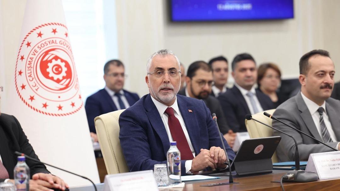 Memur ve emekliler için kritik toplantı sonlandı: Görüşmeden ne çıktı? 3