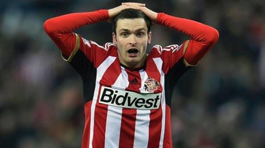 Adam Johnson, cinsel istismardan su&ccedil;lu bulundu