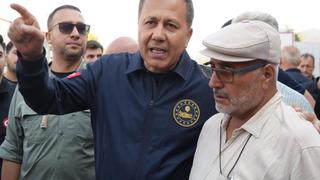 Bakan Yerlikaya Sındırgı depremi raporu: 831 bağımsız bölümün yıkık yada hasarlı olarak tespit edildi