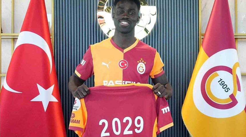 Davinson Sanchez, 2029’a kadar Galatasaray’da