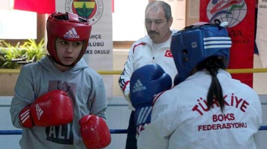 Boks Federasyonu'ndan kadınlara anlamlı hediye